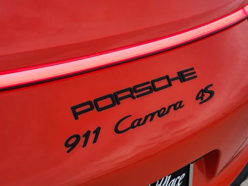 Used 2019 Porsche 911 Carrera 4S image 11