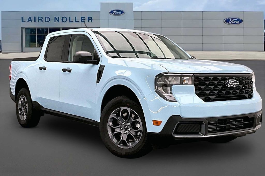 New 2026 Ford Maverick XLT w/ 4K Tow Package AWD/4WD image 2
