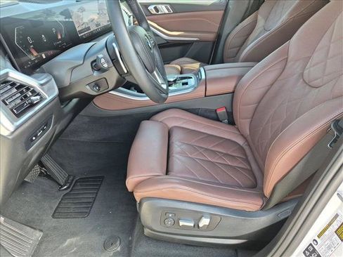Certified 2024 BMW X5 xDrive40i w/ Premium Package AWD/4WD image 17