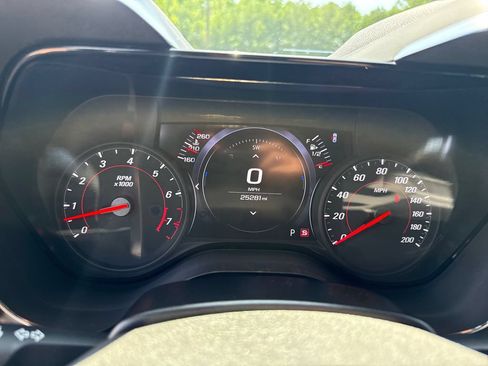Used 2023 Chevrolet Camaro SS RWD image 21