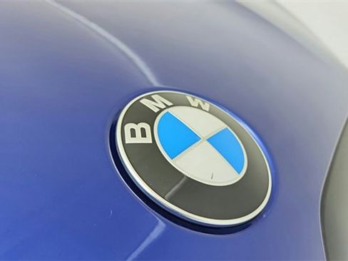 Used 2025 BMW X7 M60i image 40