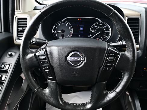 Certified 2022 Nissan Frontier SV w/ Technology Package AWD/4WD image 16