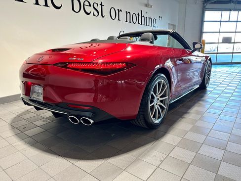Used 2024 Mercedes-Benz SL 43 AMG image 4