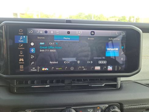 Certified 2025 Jeep Wrangler Unlimited Sahara AWD/4WD image 17