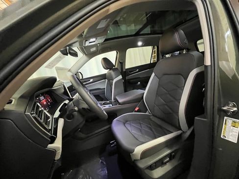 New 2026 Volkswagen Atlas Peak Edition AWD/4WD image 10