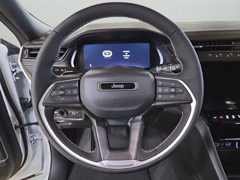 New 2026 Jeep Grand Cherokee L Limited image 14