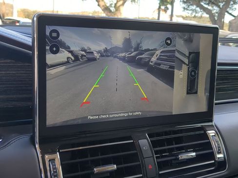 Used 2023 Lincoln Navigator L Black Label image 16