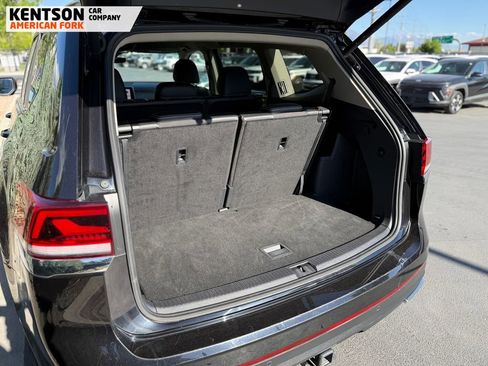 Used 2025 Volkswagen Atlas SE AWD/4WD image 40