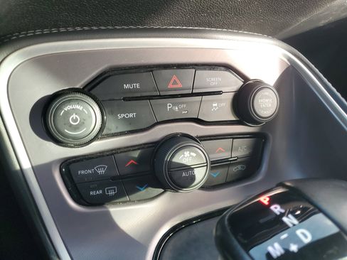 Used 2022 Dodge Challenger GT image 26