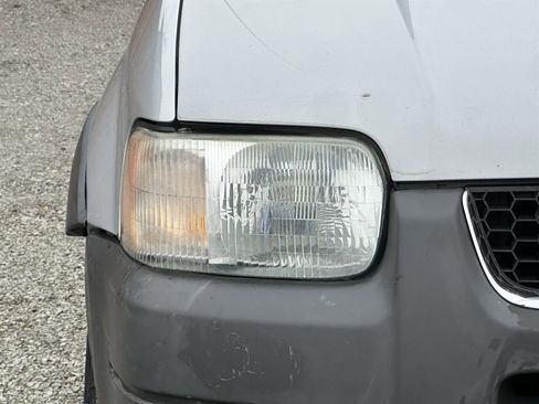 Used 2002 Ford Escape XLT image 39