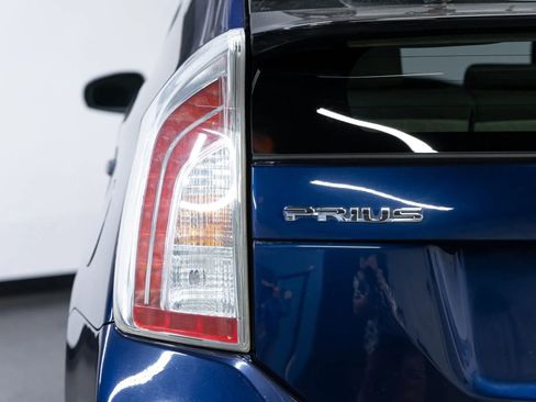 Used 2013 Toyota Prius Two image 31