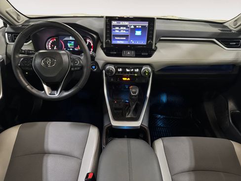 Used 2022 Toyota RAV4 Limited image 14