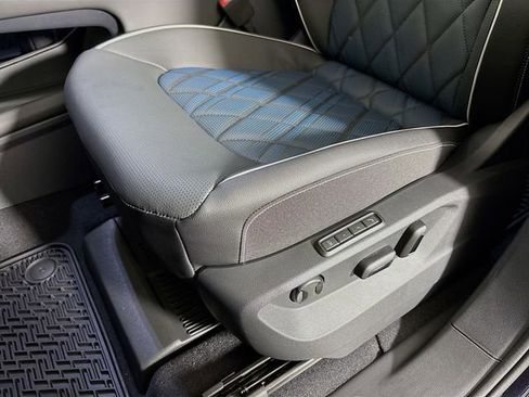 New 2025 Volkswagen Atlas Cross Sport SEL Premium R-Line image 19