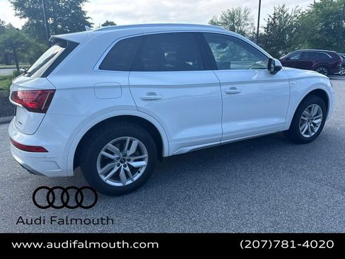 Used 2022 Audi Q5 2.0T Premium w/ Convenience Package AWD/4WD image 4