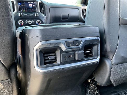 Used 2022 GMC Sierra 2500 AT4 image 33