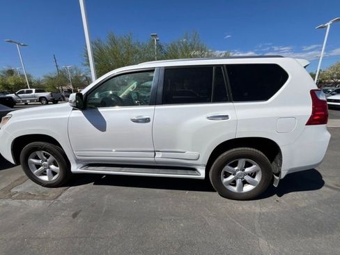 Used 2013 Lexus GX 460 w/ Comfort Plus Pkg image 2