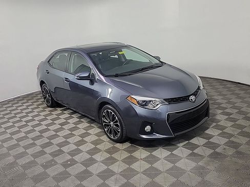 Used 2015 Toyota Corolla S Premium FWD image 2