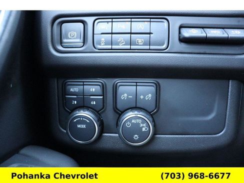 Certified 2023 Chevrolet Suburban High Country image 13