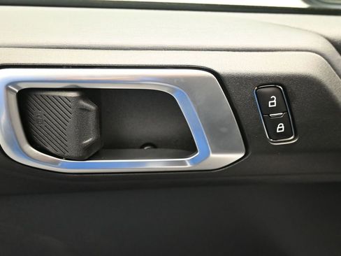 New 2026 Ford Bronco Outer Banks image 11