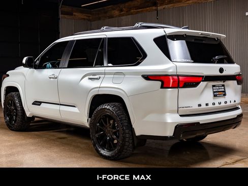 Used 2025 Toyota Sequoia Platinum image 6