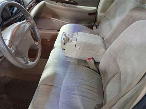 Used 2004 Buick Le Sabre Custom image 9