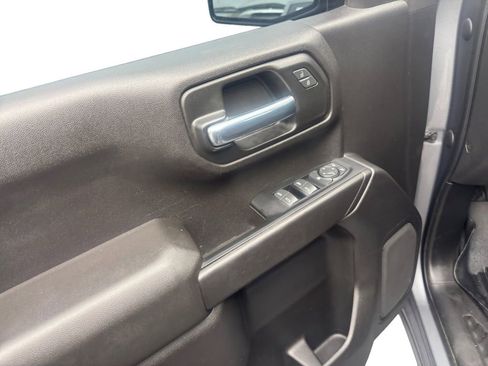 Used 2022 Chevrolet Silverado 1500 Custom w/ Safety Confidence Package image 19