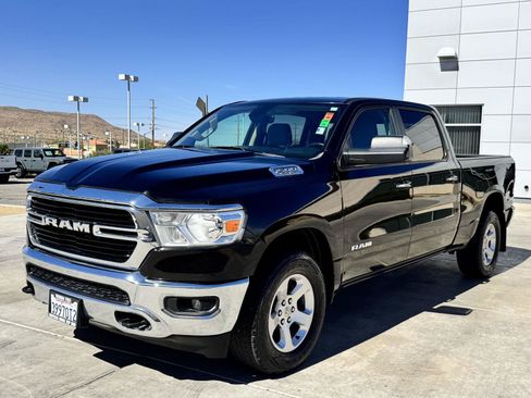 Used 2019 RAM 1500 Big Horn AWD/4WD image 3