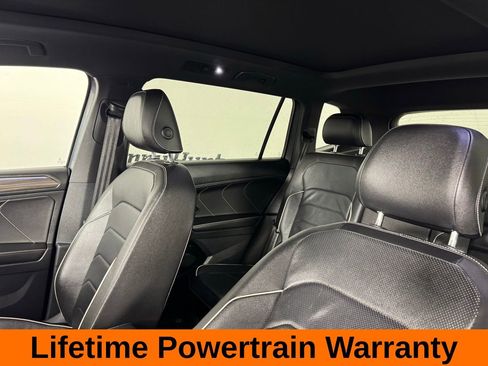 Used 2022 Volkswagen Tiguan SEL R-Line image 11