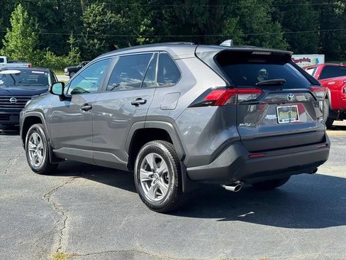 Used 2024 Toyota RAV4 XLE w/ Convenience Package FWD image 5