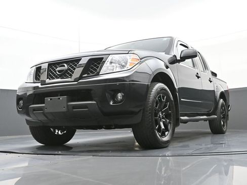 Used 2020 Nissan Frontier SV w/ Midnight Edition Floor Mats image 49