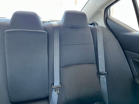 Used 2025 Nissan Altima 2.5 SV FWD image 38