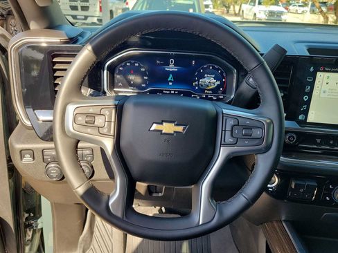 Used 2025 Chevrolet Silverado 2500 LT w/ Texas Edition AWD/4WD image 19
