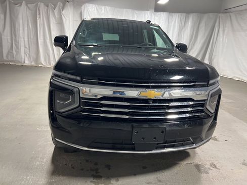 Used 2025 Chevrolet Tahoe LT image 2