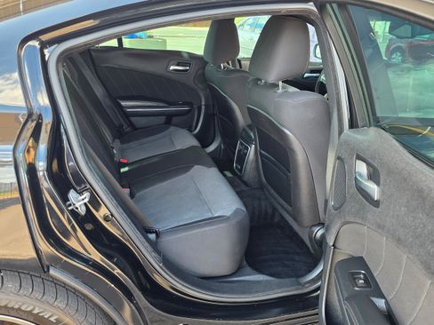 Used 2015 Dodge Charger SXT RWD image 20