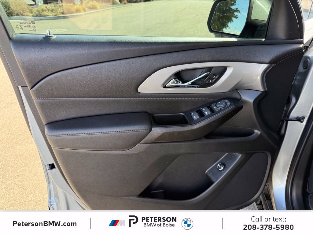 Used 2023 Chevrolet Traverse LT AWD/4WD image 13