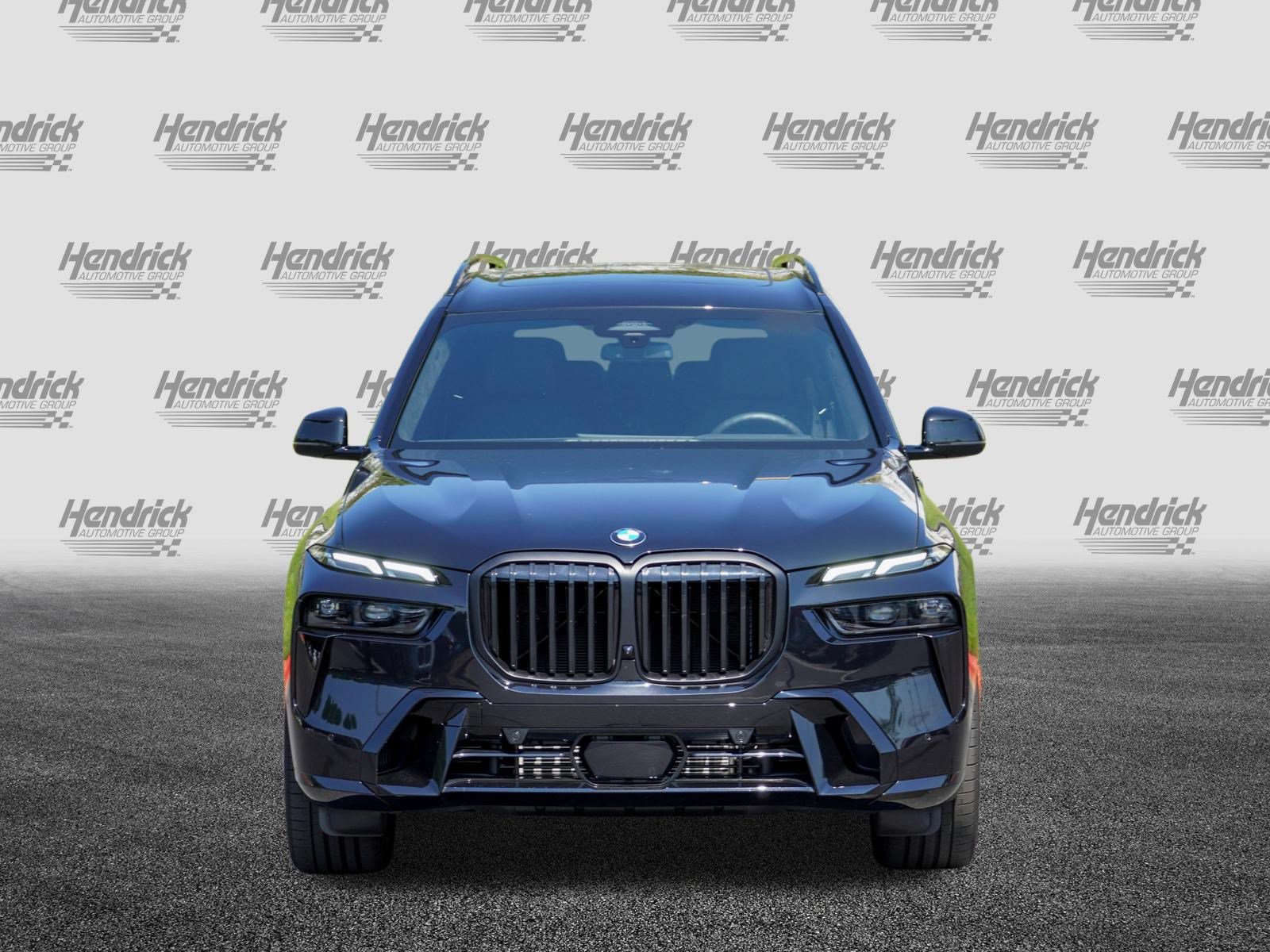 Certified 2027 BMW X7 xDrive40i w/ M Sport Package AWD/4WD image 3