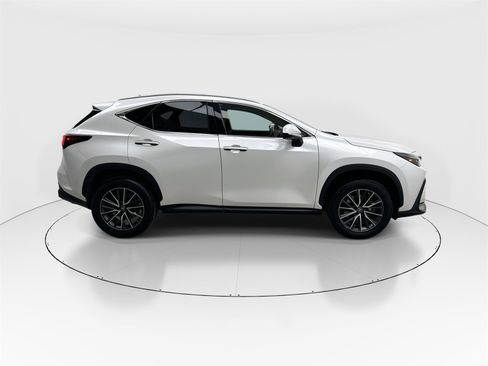Used 2022 Lexus NX 250 FWD image 9