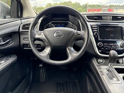 Used 2022 Nissan Murano S AWD/4WD image 13