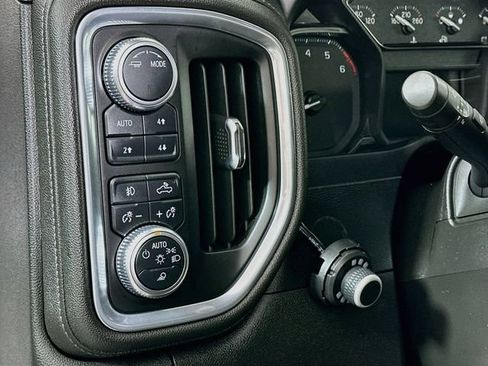 Used 2022 GMC Sierra 1500 Elevation AWD/4WD image 13