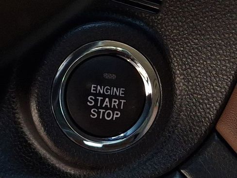 Certified 2022 Subaru Outback Touring w/ Popular Package #2 image 24