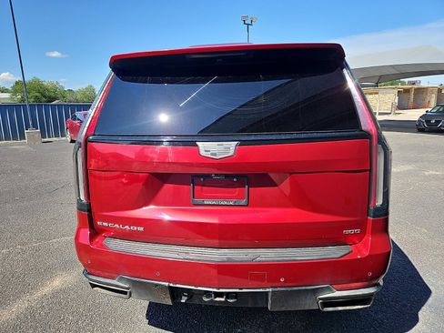 Used 2022 Cadillac Escalade ESV Sport Platinum AWD/4WD image 4