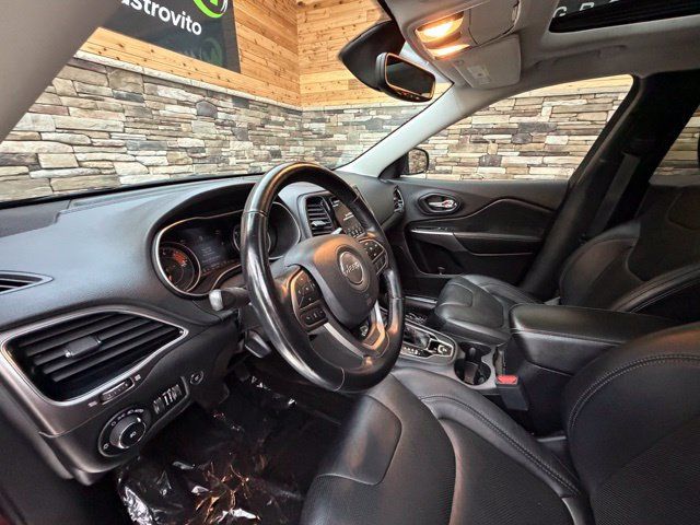 Used 2020 Jeep Cherokee Limited AWD/4WD image 12