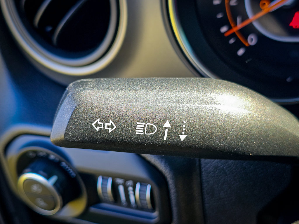Used 2021 Jeep Gladiator Sport AWD/4WD image 17