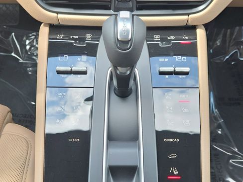 New 2026 Porsche Macan AWD/4WD image 13