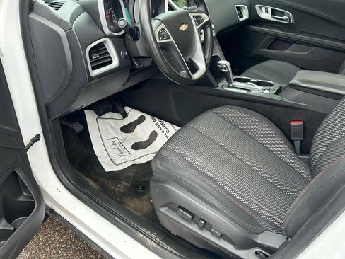 Used 2015 Chevrolet Equinox LT image 10