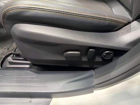 Used 2022 Subaru Outback Wilderness image 12