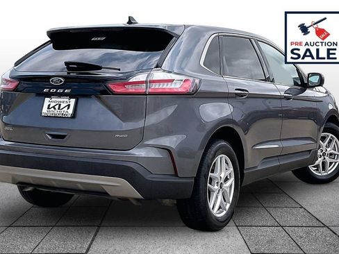 Used 2024 Ford Edge SEL AWD/4WD image 13