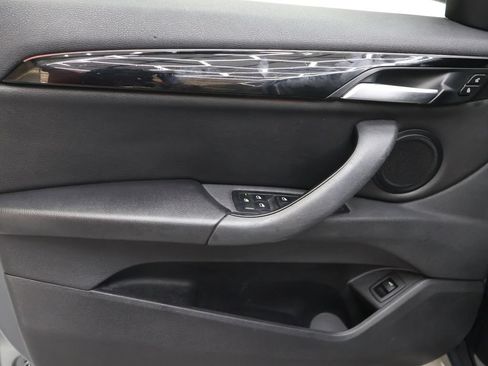 Used 2019 BMW X1 xDrive28i w/ Convenience Package AWD/4WD image 15