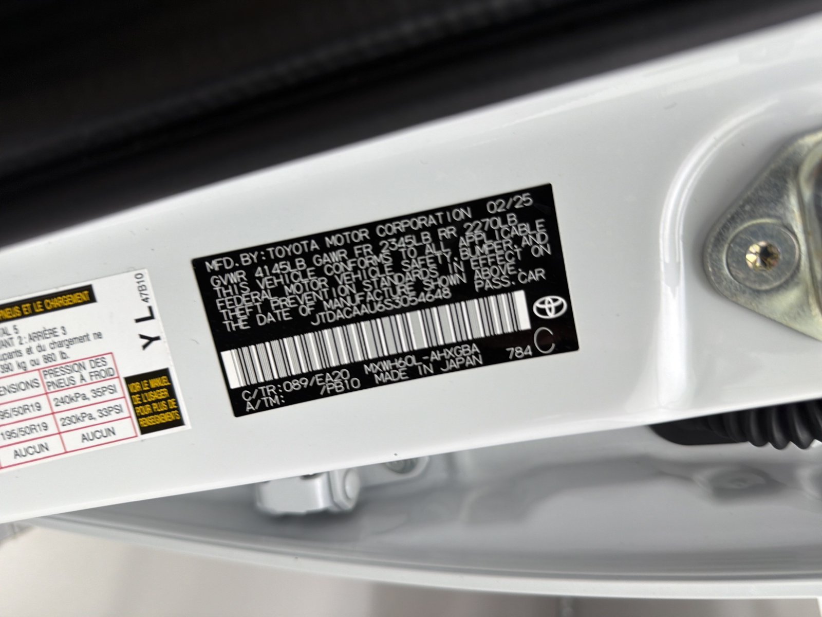 Certified 2025 Toyota Prius XLE FWD image 34