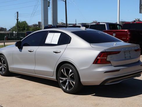 Used 2024 Volvo S60 B5 Core FWD image 4